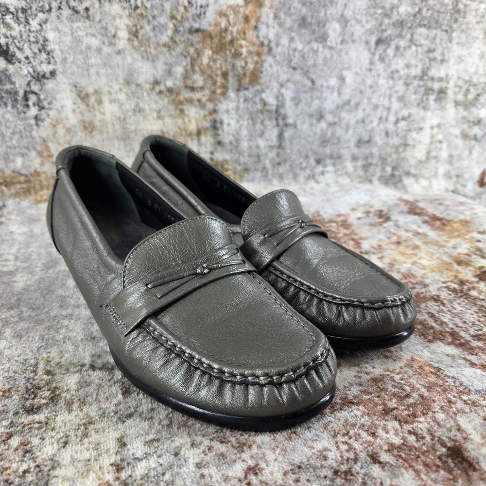 SAS Slip On Penny Loafer Womens 7.5 Narrow Gray Leather Wedge Tripad Comfort USA